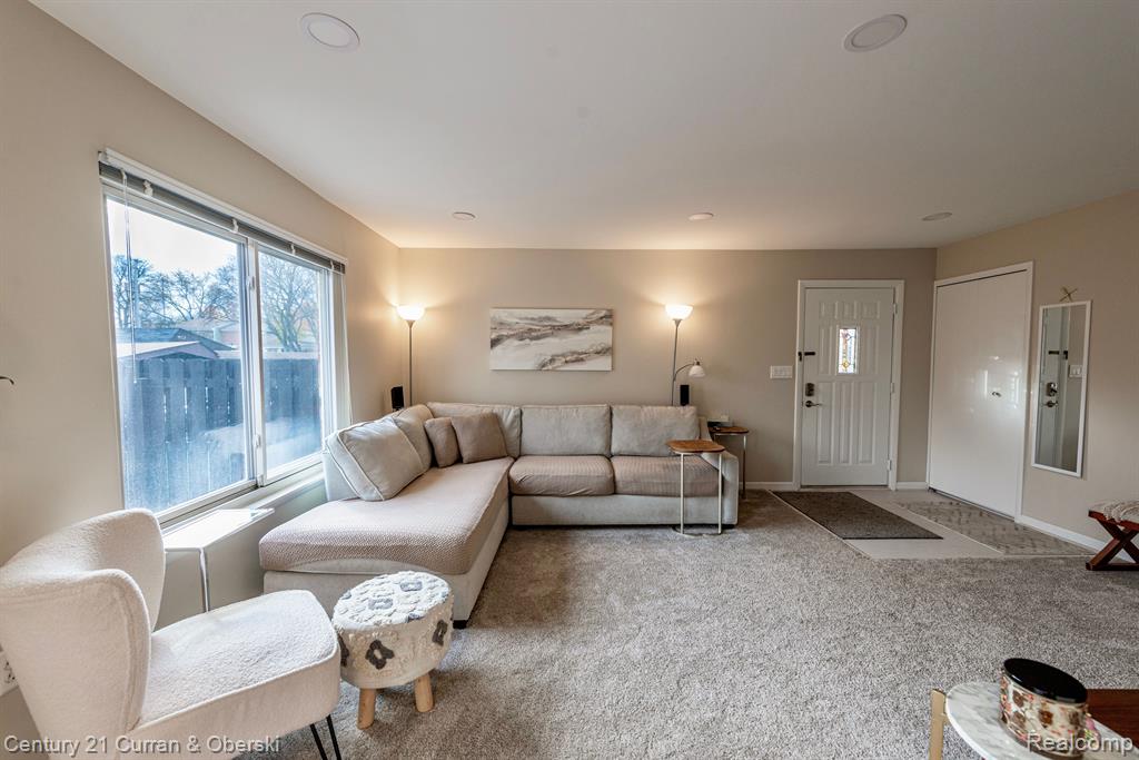 1745 WICKHAM Street, Royal Oak, MI 48073 — Photo 10
