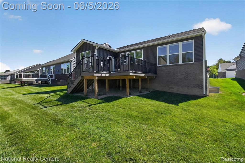 38681 Chasewood Court, Farmington, MI 48335 — Photo 36