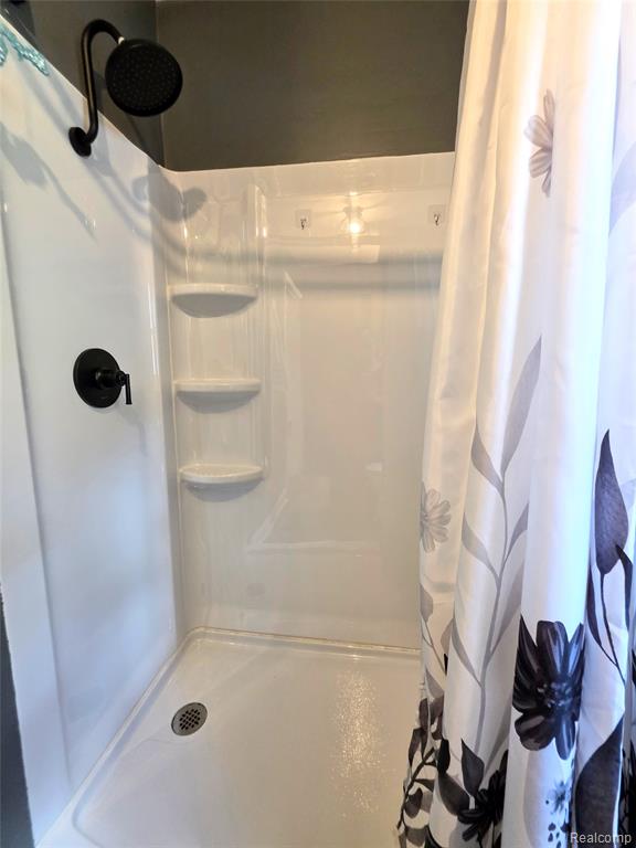 5016 N Vassar Road, Flint, MI 48506 — Photo 17