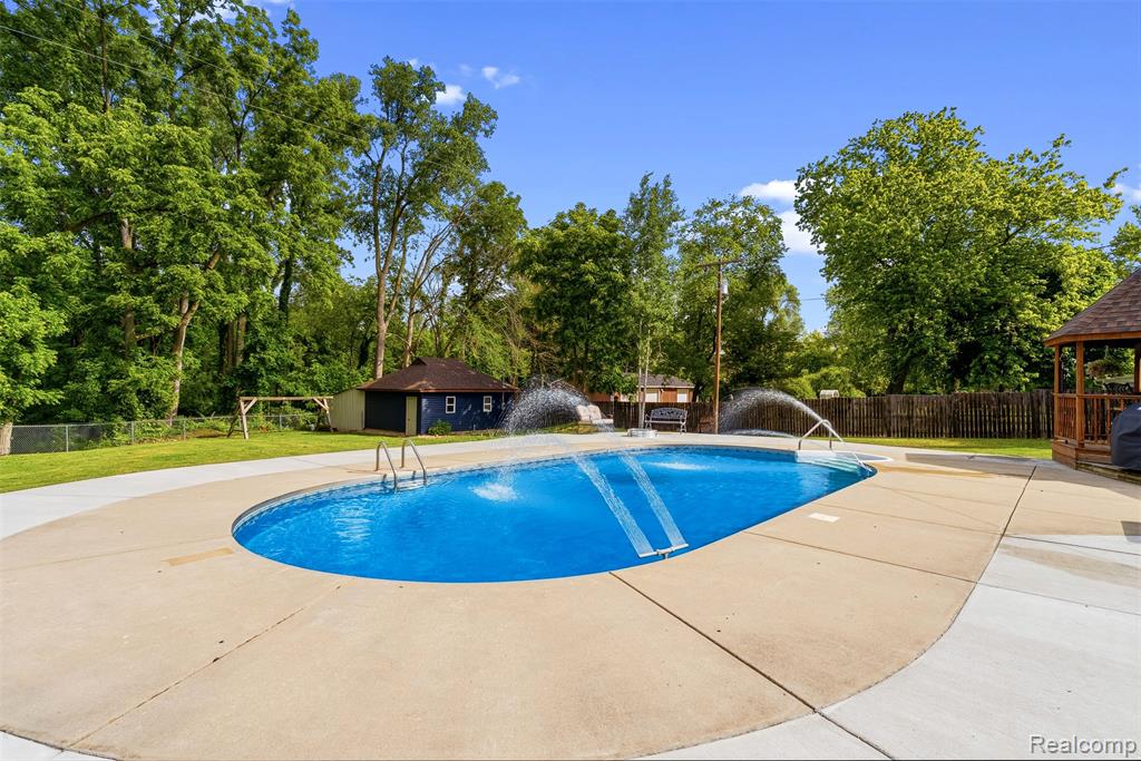 6699 E Lansing Road, Durand, MI 48429 — Photo 43
