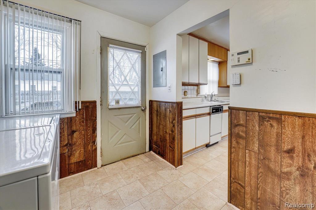 46630 HULING Street, Utica, MI 48317 — Photo 23