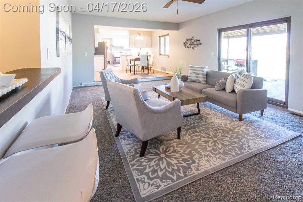 845 Longfellow Drive, Troy, MI 48085 — Photo 17