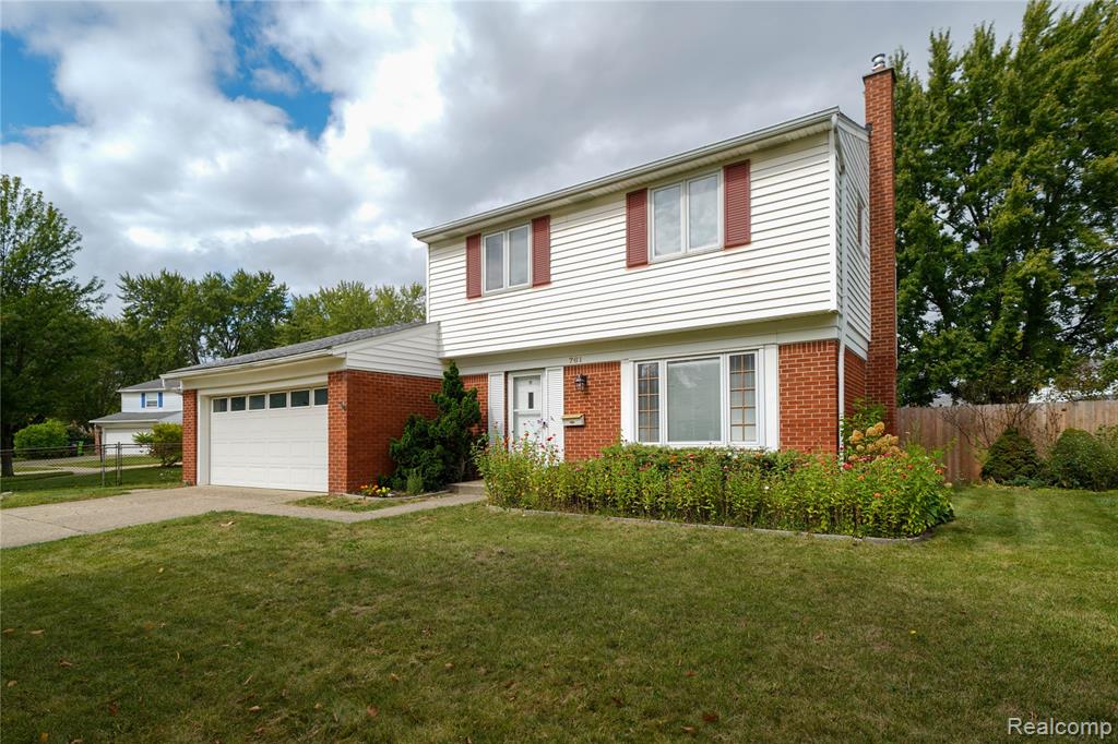 761 Tanglewood Drive, Madison Heights, MI 48071 — front exterior
