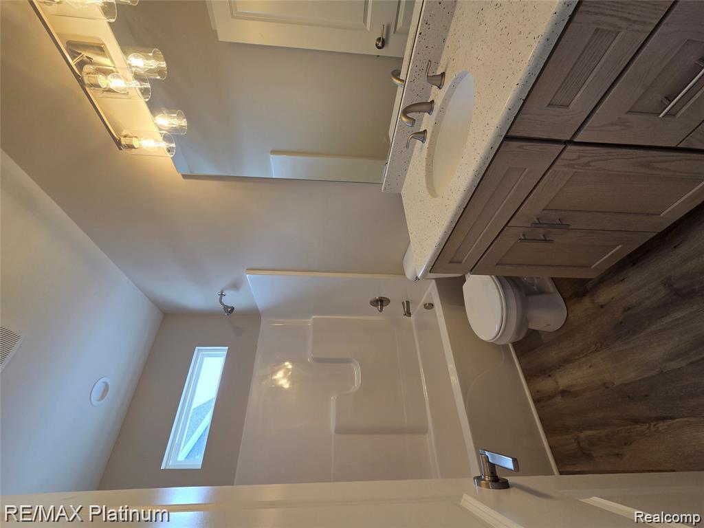 836 Oakwood Circle, 36, Fenton, MI 48430 — Photo 23