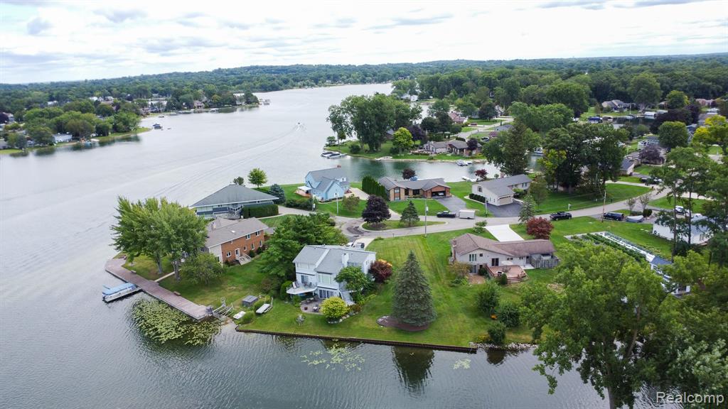 722 Rachelle Street, White Lake, MI — Photo 35