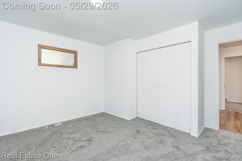 1056 Adams Road, Burton, MI 48509 — Photo 19