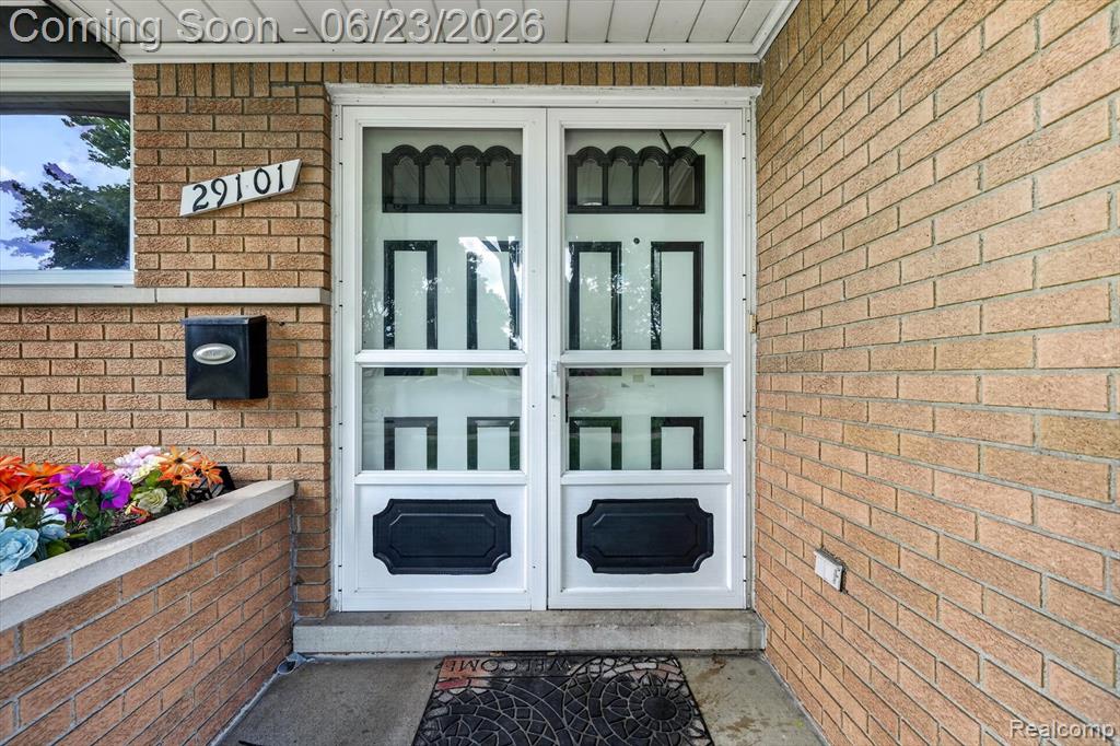 29101 Campbell Drive, Warren, MI 48093 — Photo 4