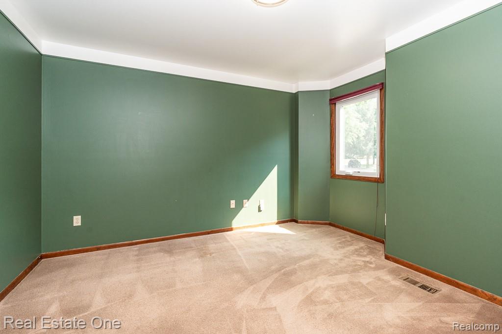 5129 Highmount Drive, Troy, MI 48098 — Photo 13