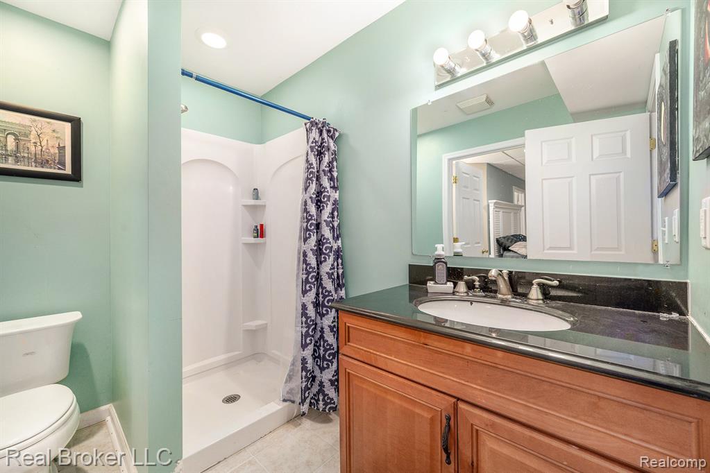 50155 OXFORD Drive, Macomb, MI 48044 — Photo 20
