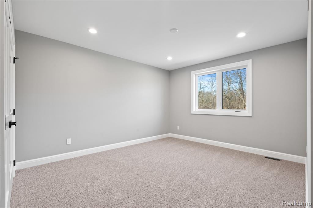 1356 MASTERS Drive, Metamora, MI 48455 — Photo 28