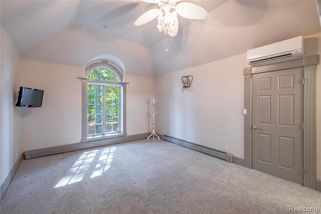 6279 CANTER CREEK Court, Grand Blanc, MI 48439 — Photo 42