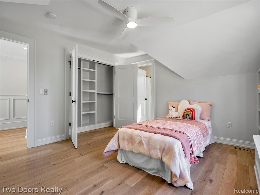 820 OAKRIDGE Avenue, Royal Oak, MI 48067 — Photo 51