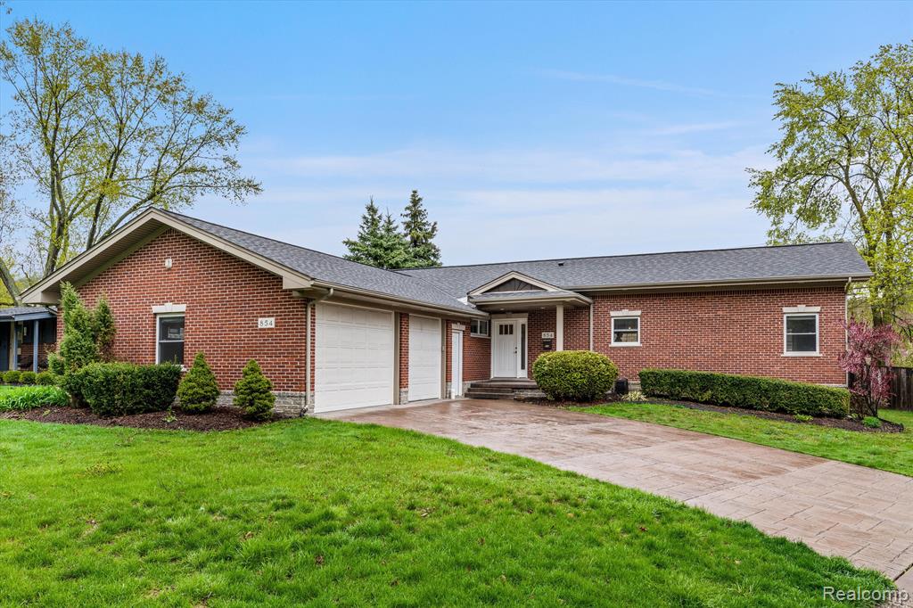 854 Brooklawn Drive, Troy, MI 48084 — Photo 2