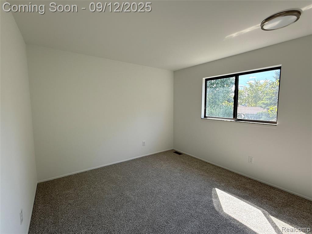 4732 Ardmore Drive, Sterling Heights, MI 48310 — Photo 25