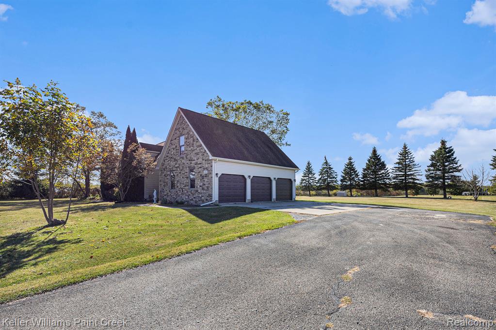 124 S Doran Road, Imlay City, MI 48444 — Photo 24