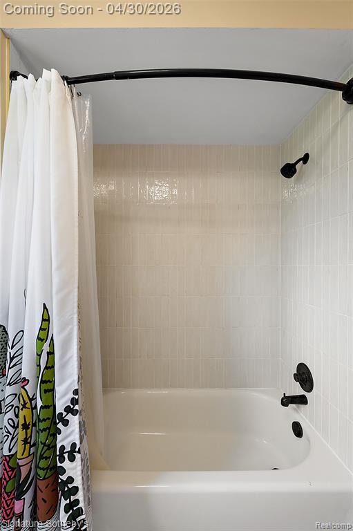 2682 Costa Mesa Road, Waterford, MI 48329 — Photo 17