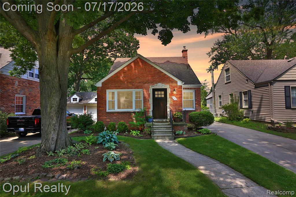 905 Forestdale Road, Royal Oak, MI 48067 — front exterior