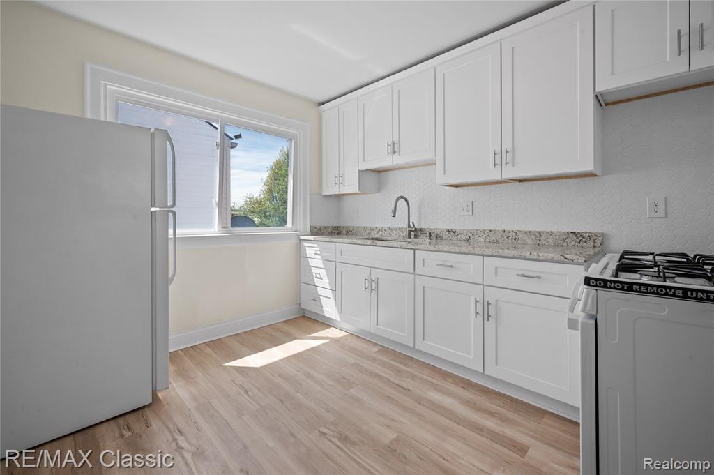 7239 Barrie Street, Dearborn, MI 48126 — Photo 31
