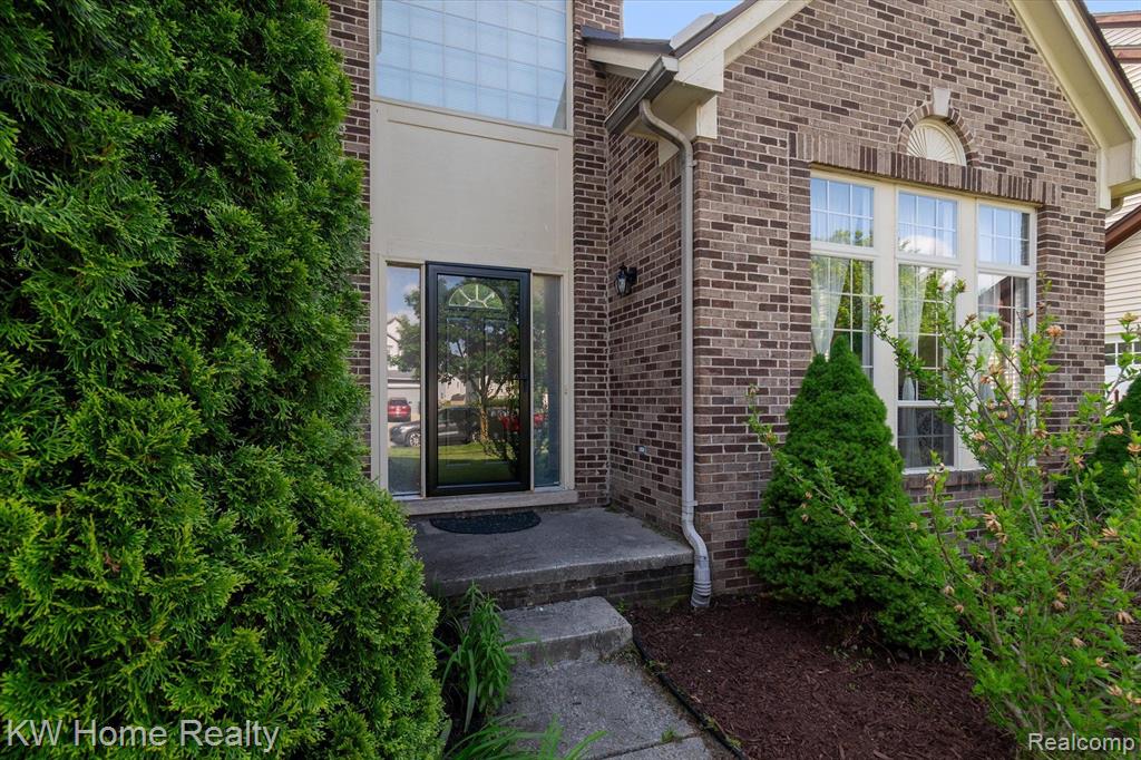 5746 CARY Drive, Ypsilanti, MI 48197 — Photo 4