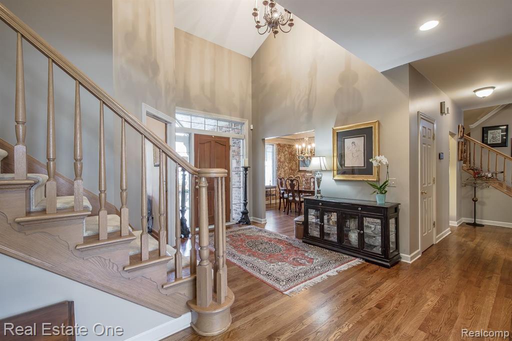 9316 LAKEBLUFF Drive, Clarkston, MI 48348 — Photo 6