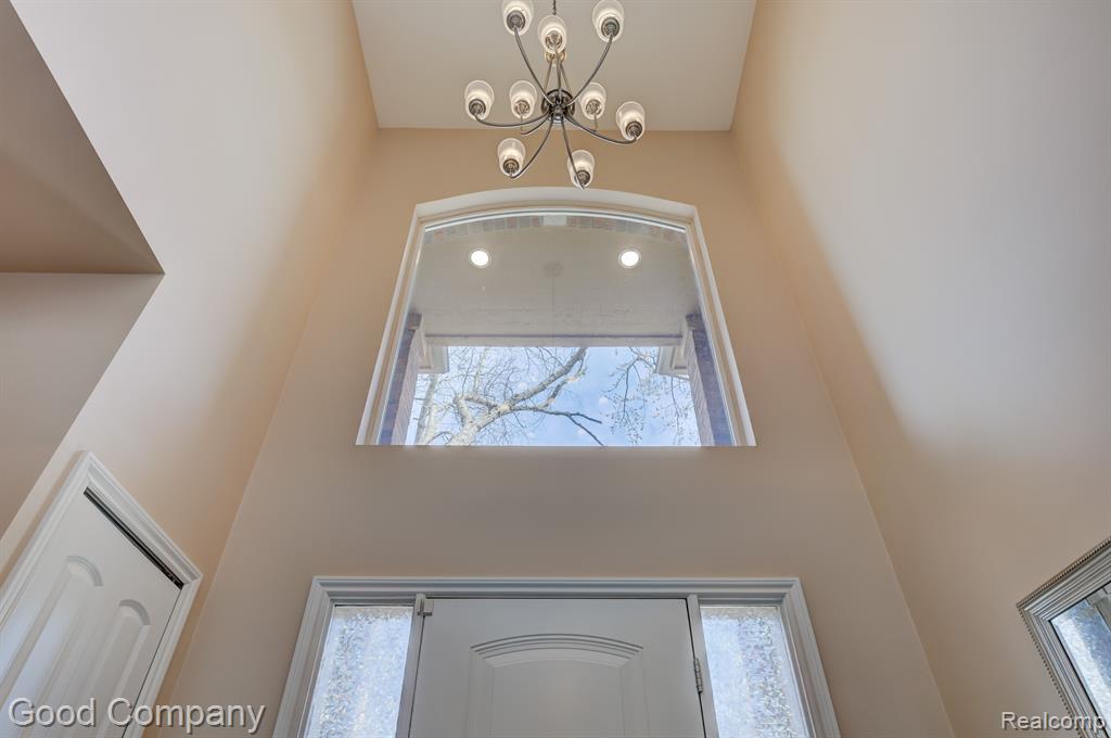 68 FAIRWOOD Street, Ferndale, MI 48220 — Photo 4