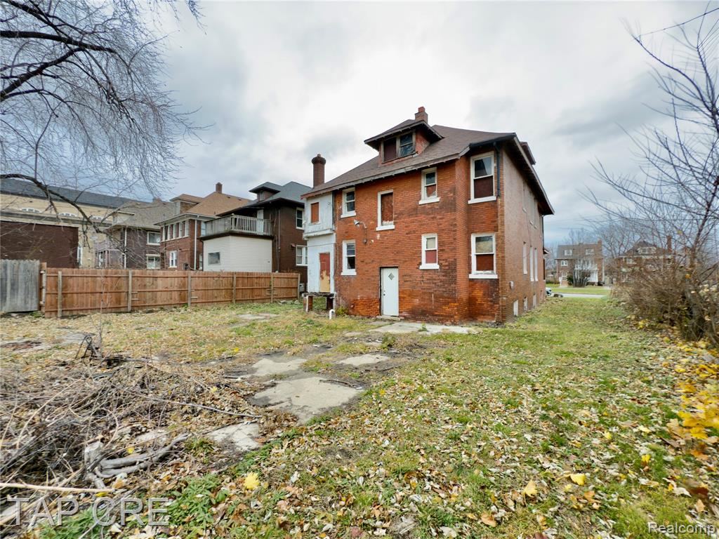 1017 E Grand Boulevard, Detroit, MI 48207 — Photo 2