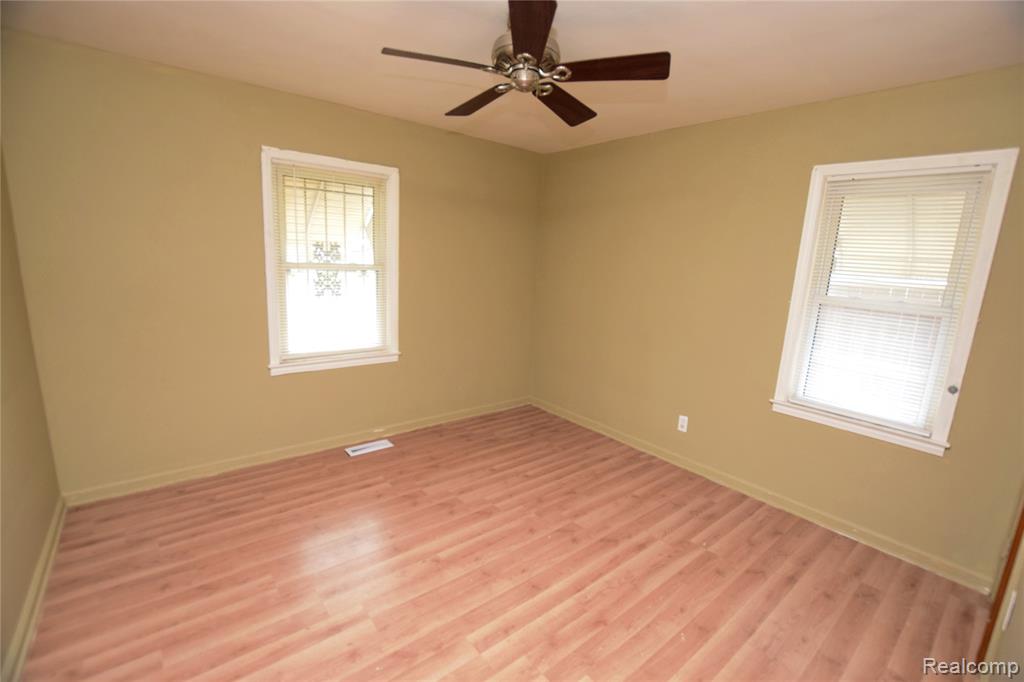 609 W Marengo Avenue, Flint, MI 48505 — Photo 4
