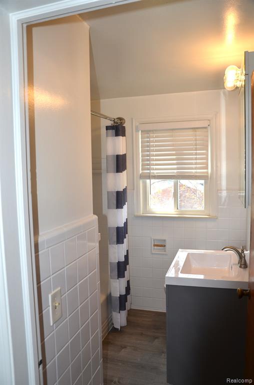 411 N McKinley Road, Flushing, MI 48433 — Photo 9