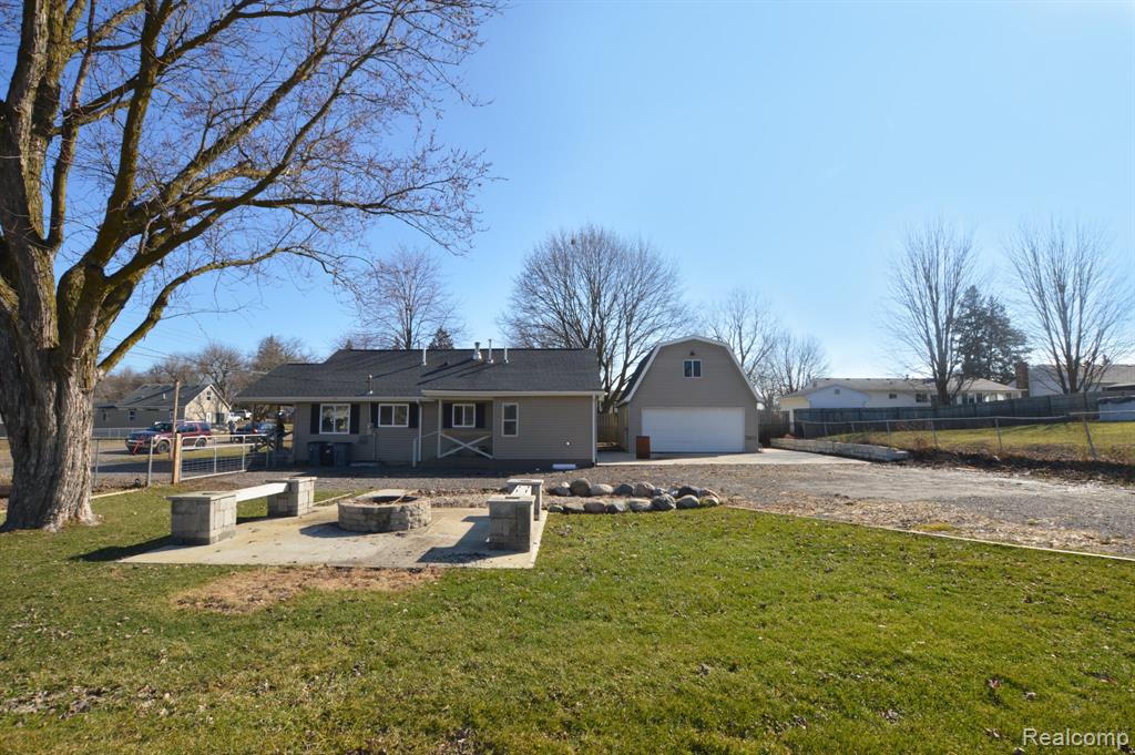 4051 Red Wing Drive, Flint, MI 48532 — Photo 3