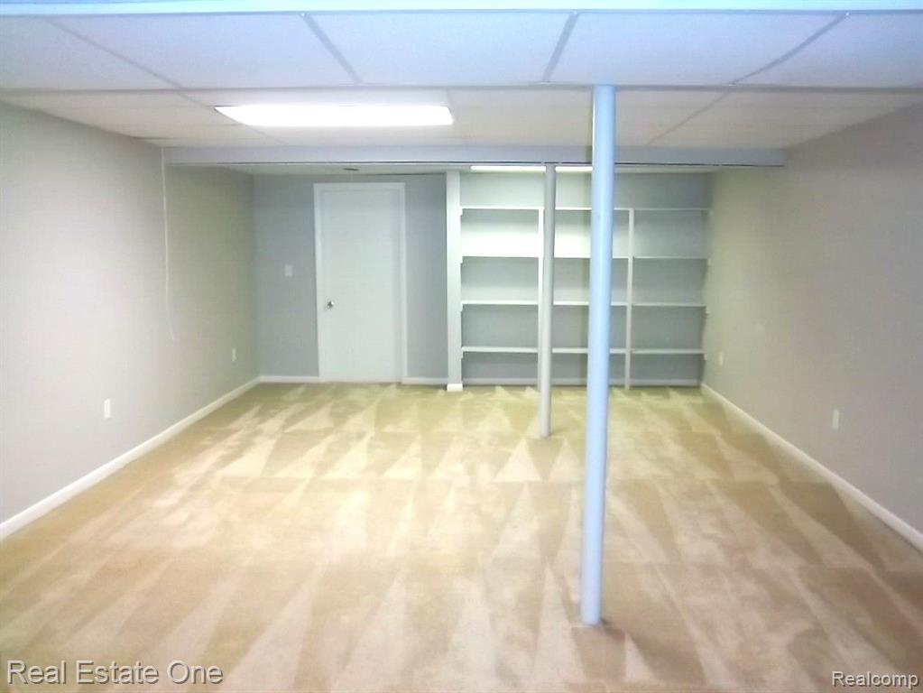 2054 MAPLEHURST Drive, 46, Commerce Twp, MI 48390 — Photo 19