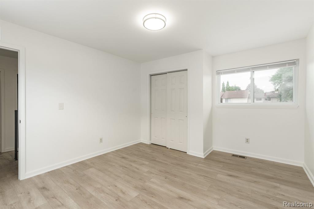 3104 Woods Circle, Detroit, MI 48207 — Photo 32