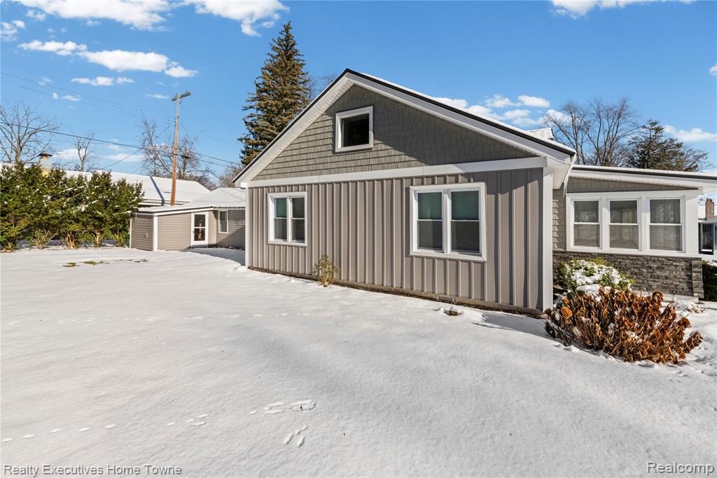 3724 Shorewood Road, Burtchville, MI 48059 — Photo 44