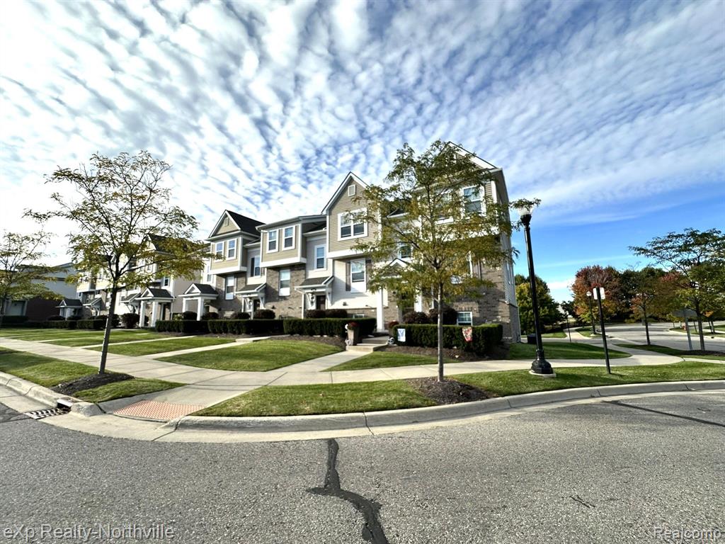 3196 JOHANNA WARE W, Wixom, MI 48393 — Photo 3