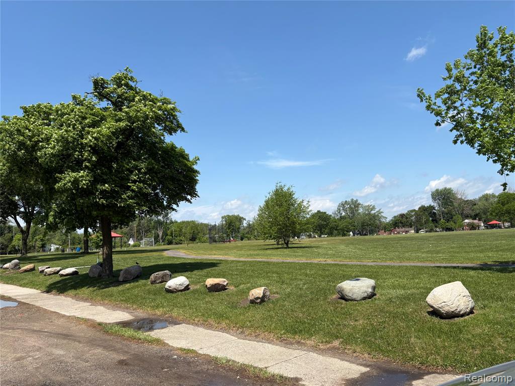 18418 Edinborough Road, Detroit, MI 48219 — Photo 23