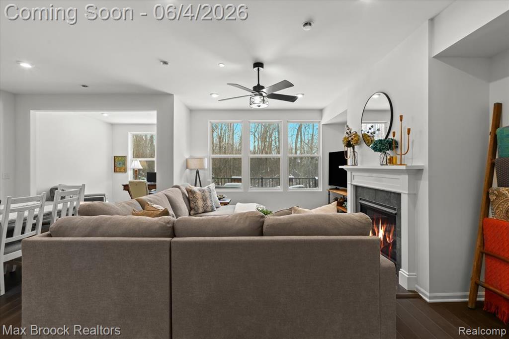 40115 Premier Drive, 22, Plymouth, MI 48170 — Photo 10