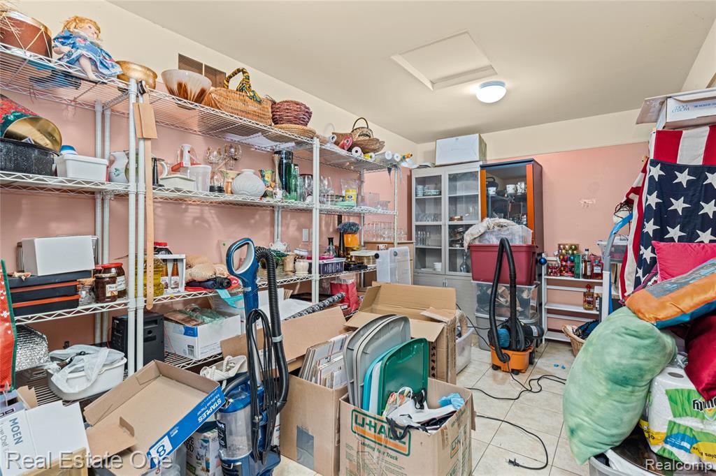 26336 Pillsbury Street, Farmington, MI 48334 — Photo 57
