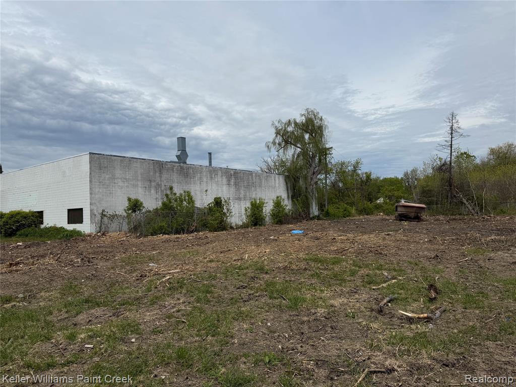 22477 15 Mile Road, Clinton Twp, MI 48035 — Photo 9