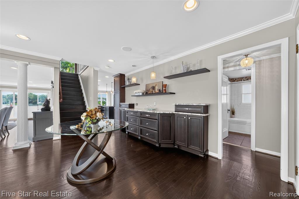 8931 Edgewood Park Drive, Commerce Twp, MI 48382 — Photo 12