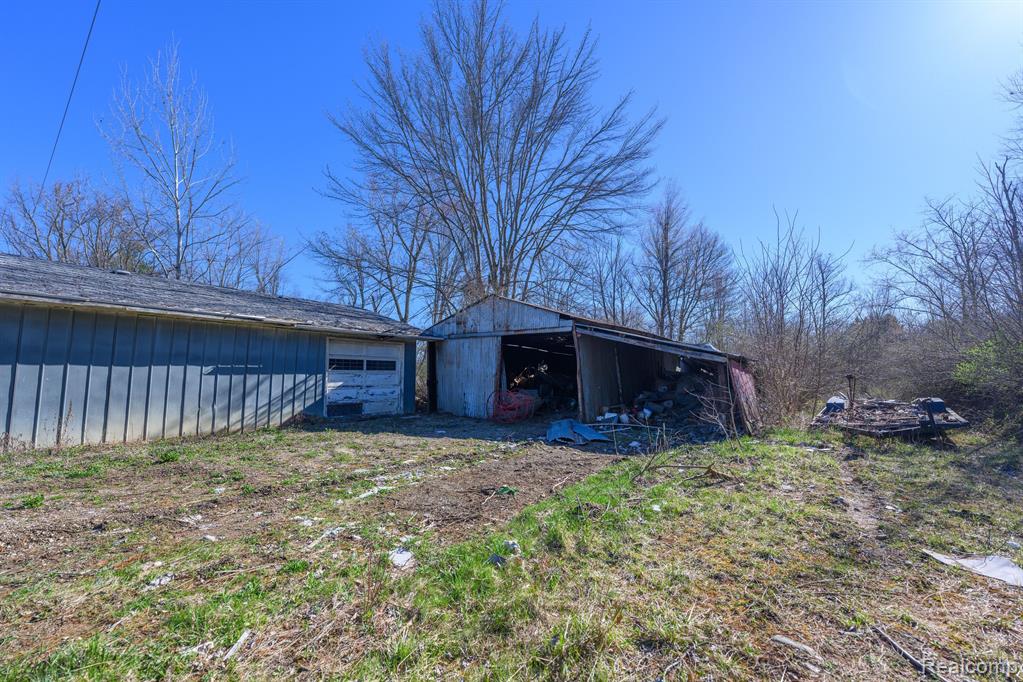 8860 PONTIAC Trail, South Lyon, MI 48178 — Photo 15