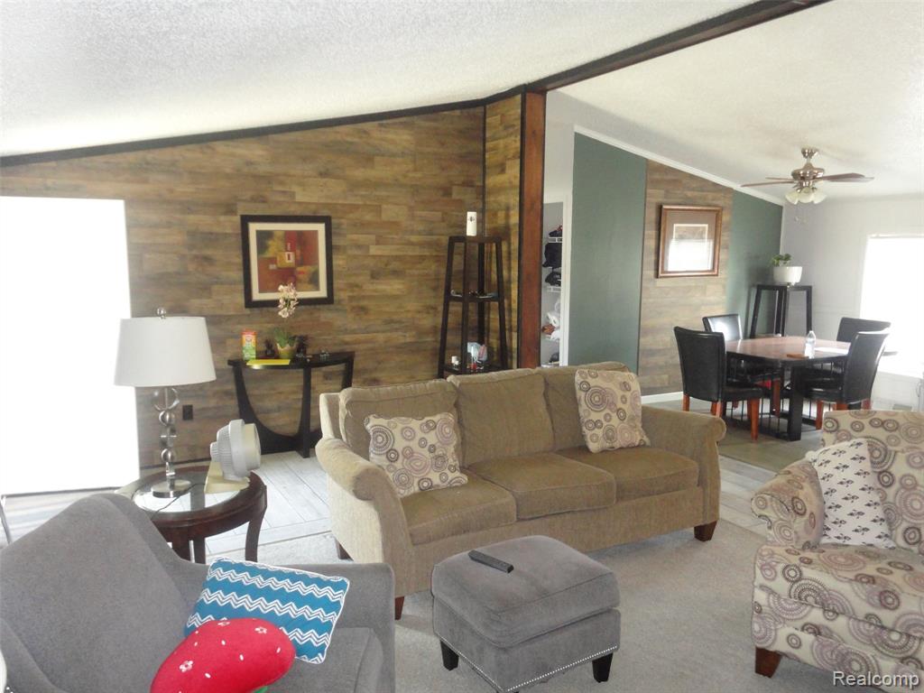 141 Concord, Adrian, MI 49221 — Photo 5