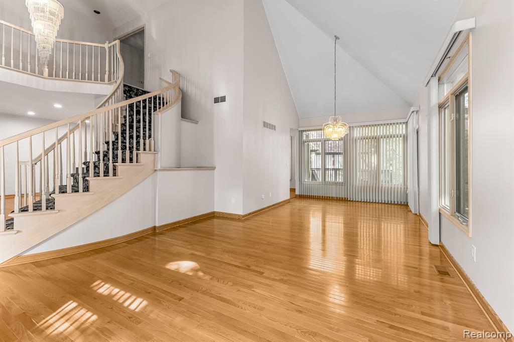 4 LEMINGTON, Dearborn, MI 48126 — Photo 15