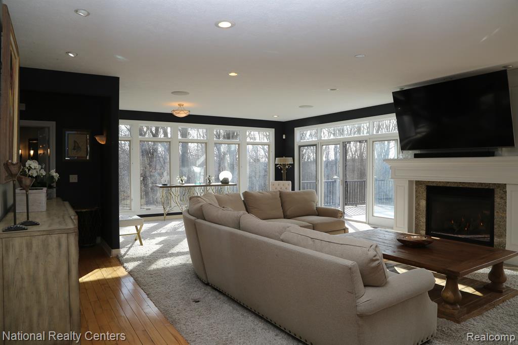 4888 INDIAN CREEK Drive, Jackson, MI 49201 — Photo 10