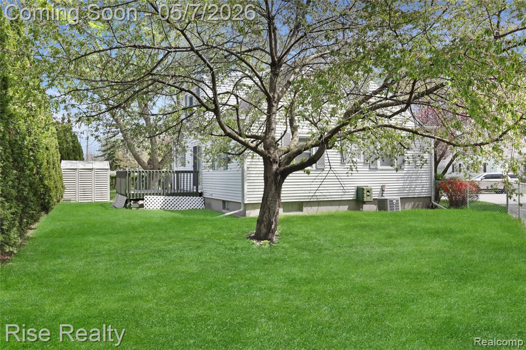 526 Dodson Court, Bay City, MI 48708 — Photo 3