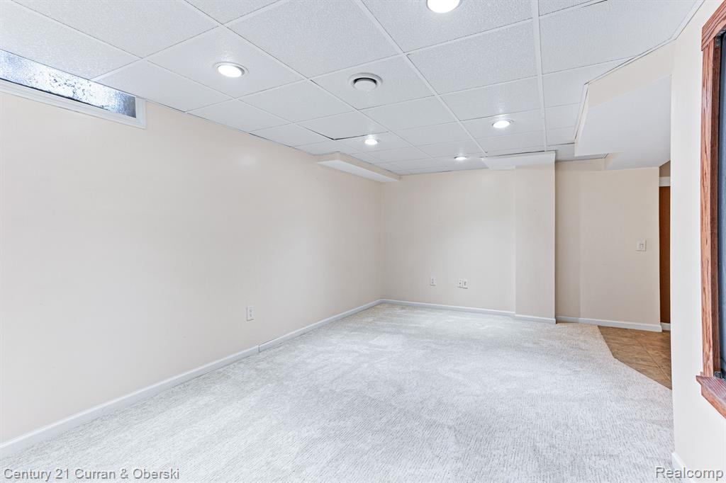 42645 Savoy Court, Northville, MI 48167 — Photo 18