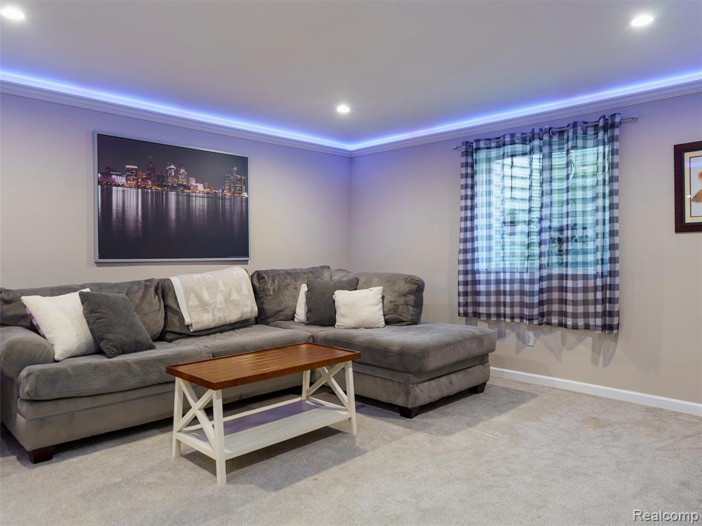 5559 Radiant Avenue, Howell, MI 48855 — Photo 10