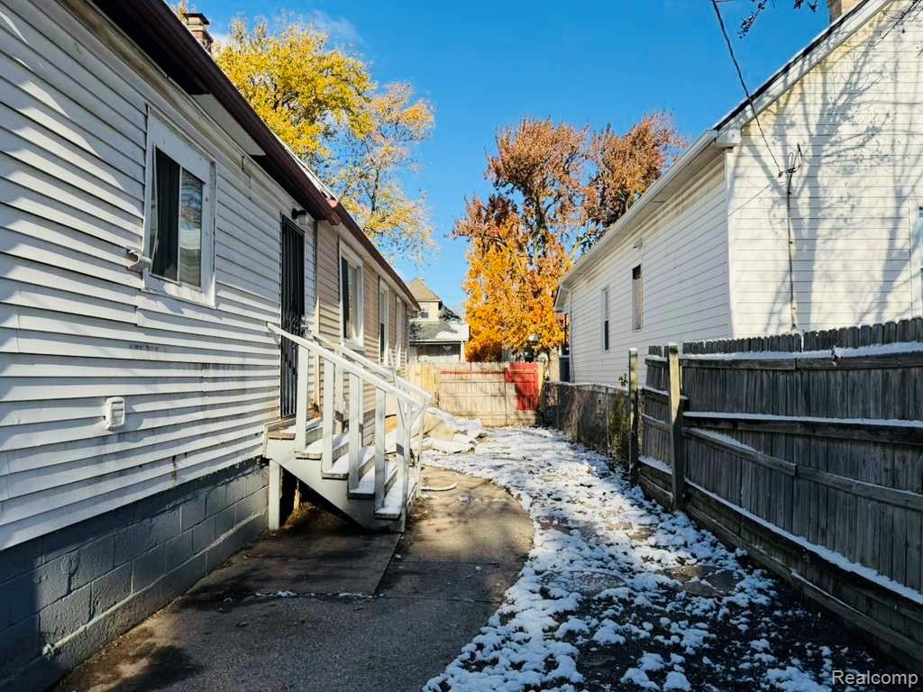 8737 SMART Street, Detroit, MI 48210 — Photo 16