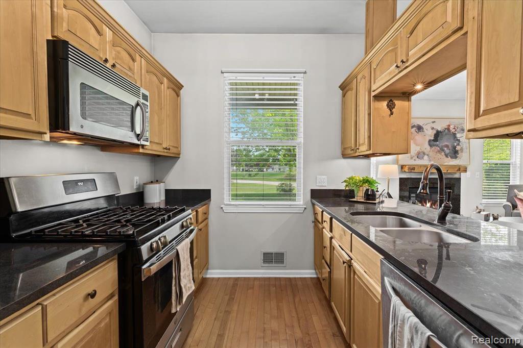 5949 HIGH POINT COURT, Brighton, MI 48116 — Photo 13