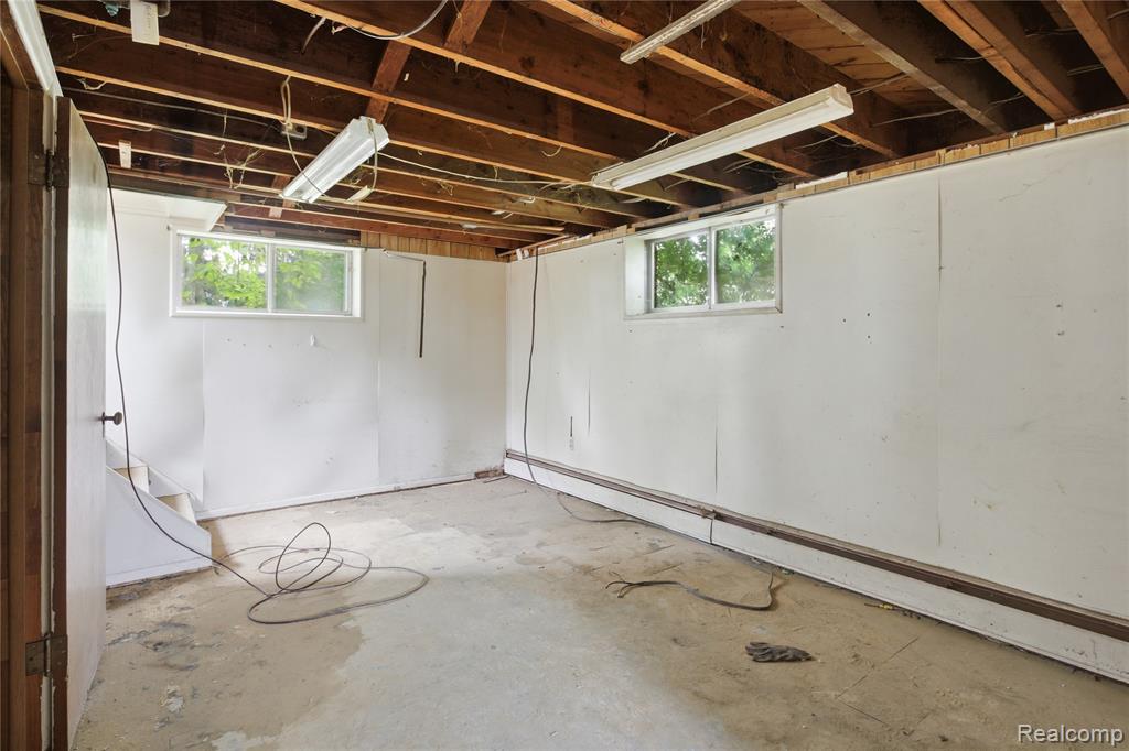 48441 N Territorial Road, Plymouth, MI 48170 — Photo 9