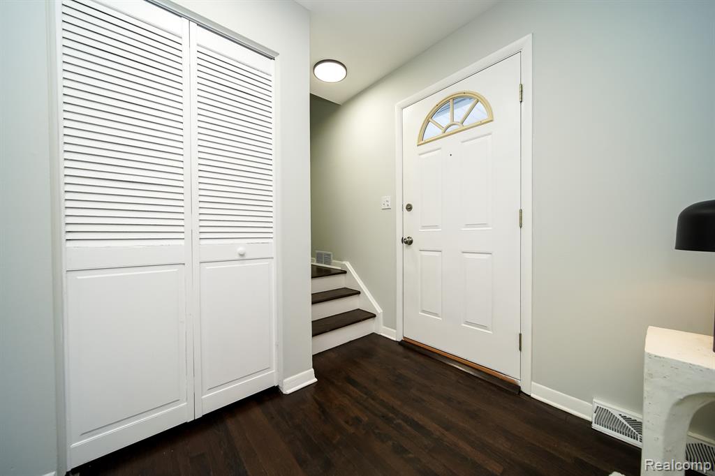 5445 Frankwill Avenue, Clarkston, MI — Photo 14
