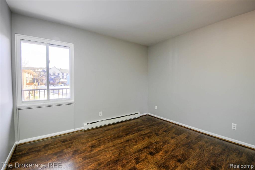 940 FLINT Street, Frankenmuth, MI 48734 — Photo 13
